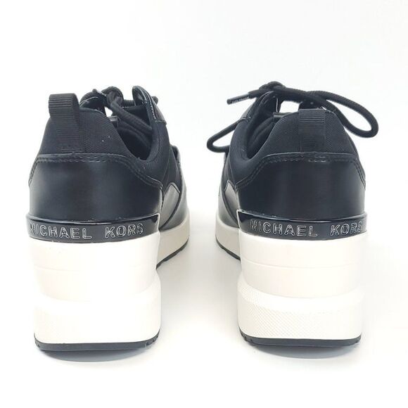 MICHAEL Michael Kors Stacy Trainer Lace Up Sneakers NWOB US 11 - Picture 8 of 13
